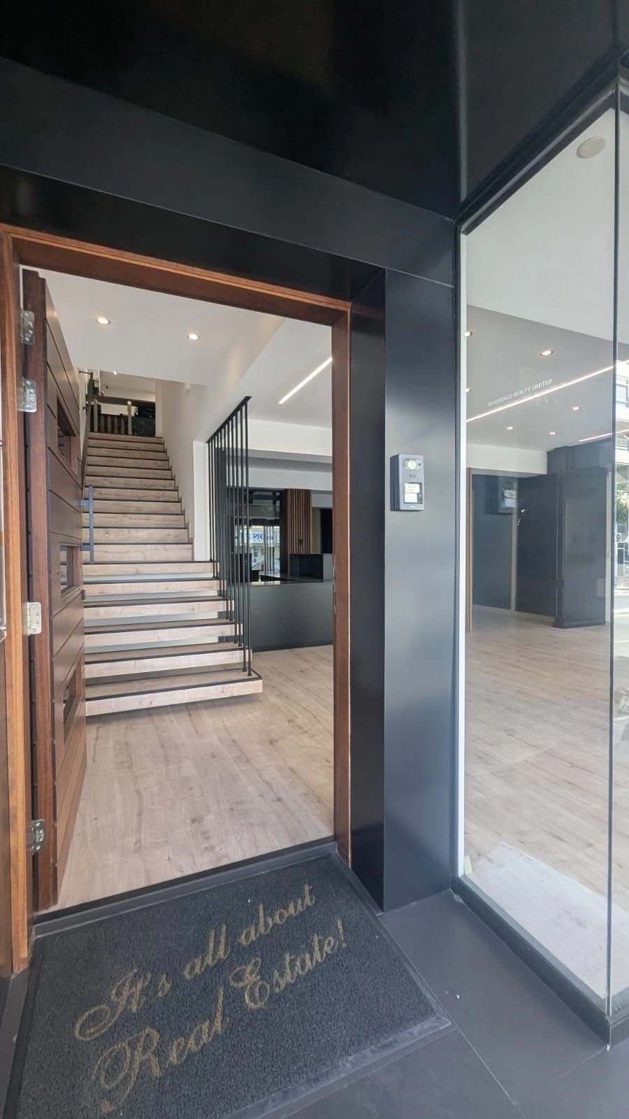 130m² Office for Rent in Limassol District