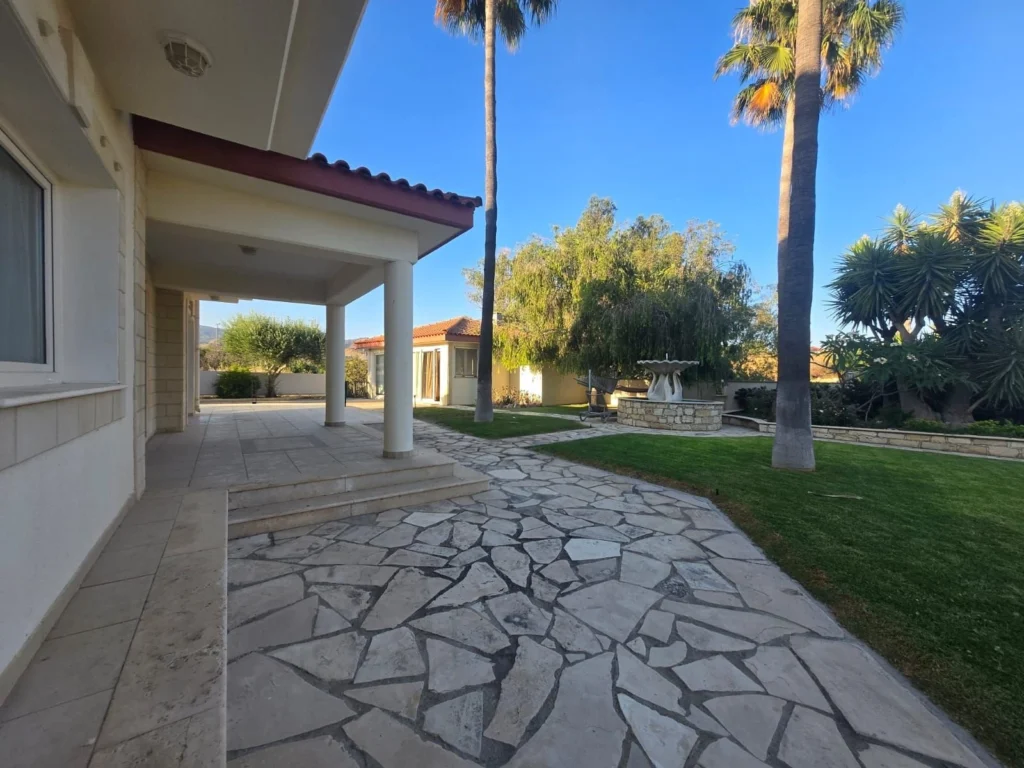 5 Bedroom House for Rent in Pyrgos Lemesou, Limassol District