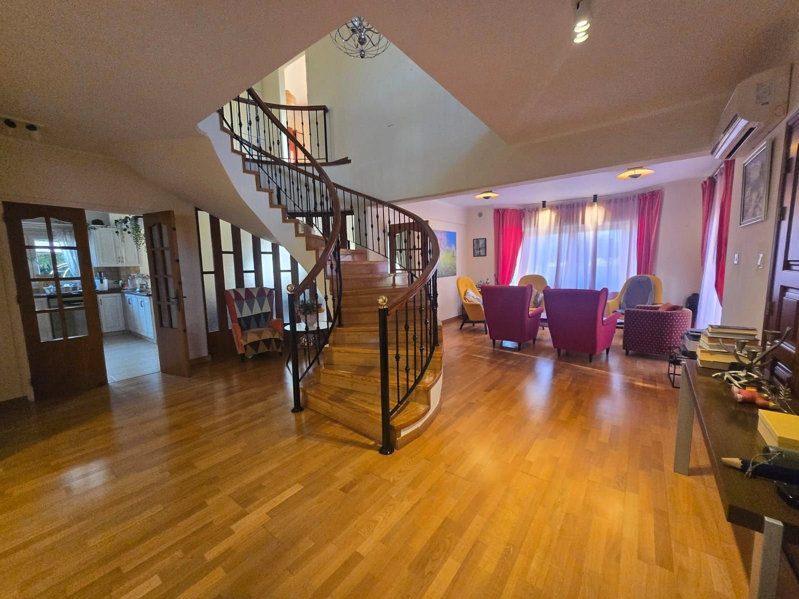 5 Bedroom House for Rent in Pyrgos Lemesou, Limassol District