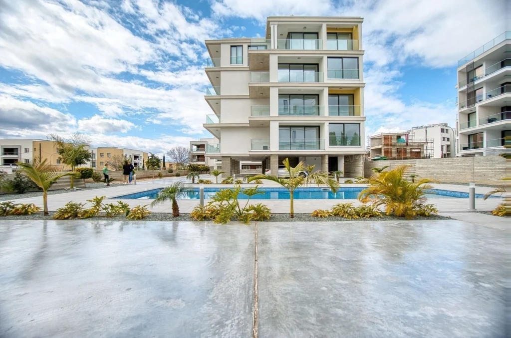 1 Bedroom Apartment for Sale in Paphos – Universal
