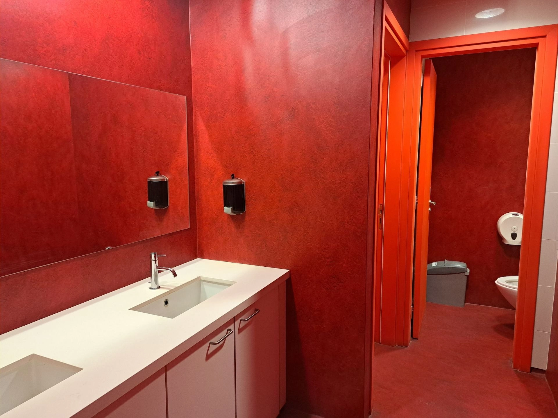 383m² Office for Rent in Limassol – Katholiki