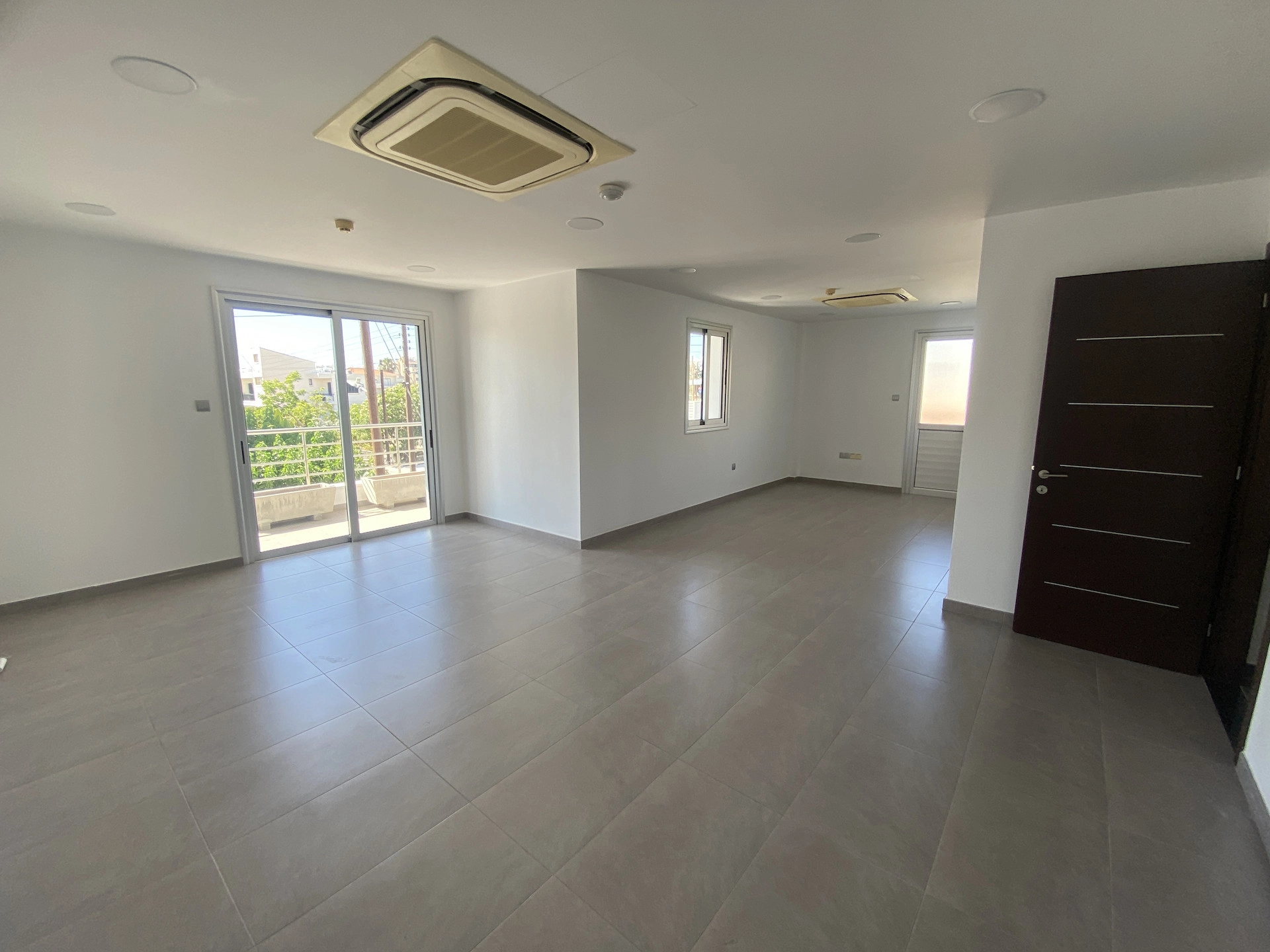 277m² Office for Rent in Paphos District