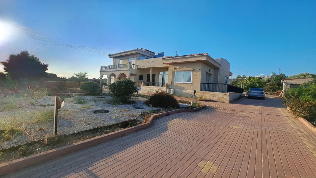 313m² House for Sale in Mesogi, Paphos District