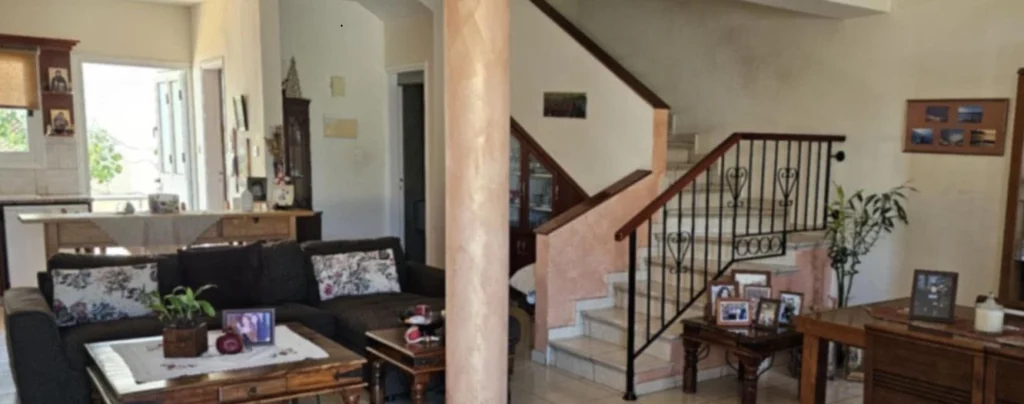 3 Bedroom House for Sale in Chlorakas, Paphos District