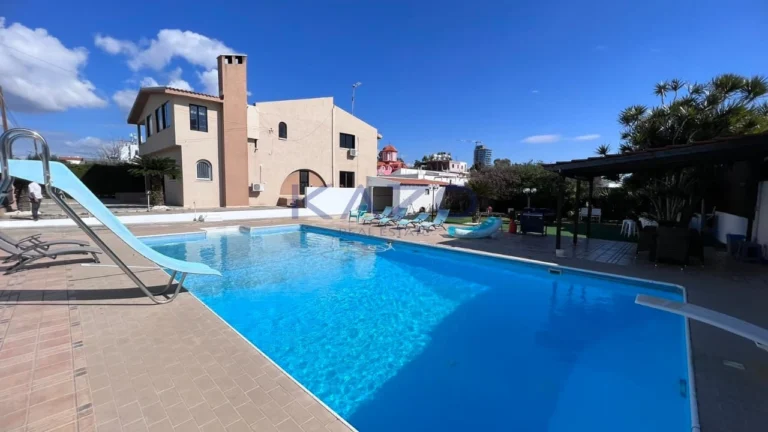 400m² House for Rent in Limassol – Zakaki