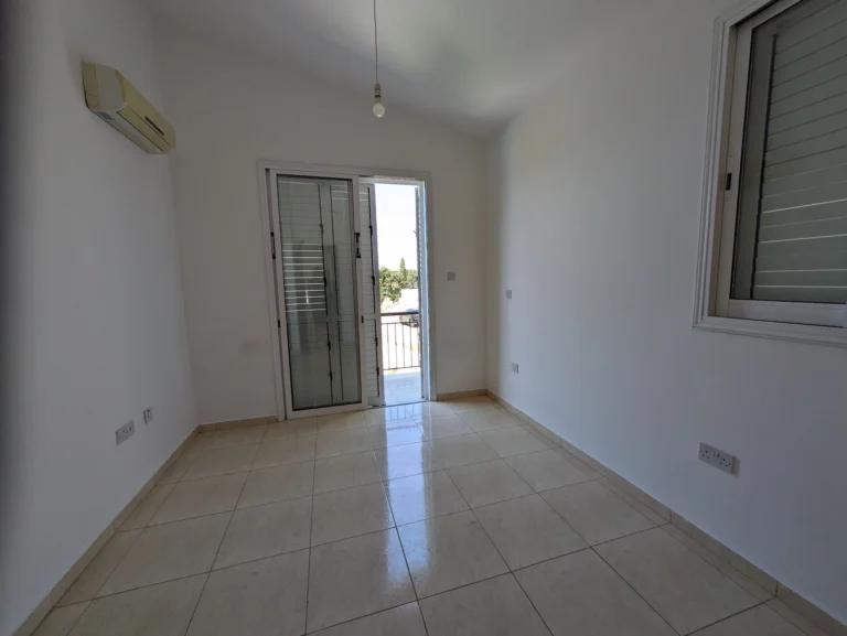 3 Bedroom House for Sale in Chlorakas, Paphos District