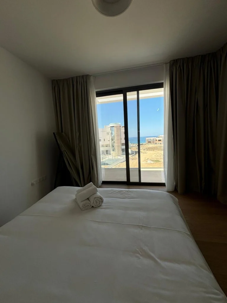 3 Bedroom House for Sale in Tombs Of the Kings, Paphos District