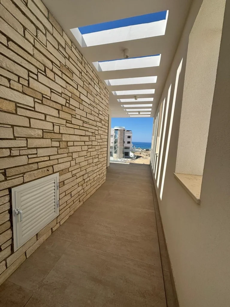 3 Bedroom House for Sale in Tombs Of the Kings, Paphos District