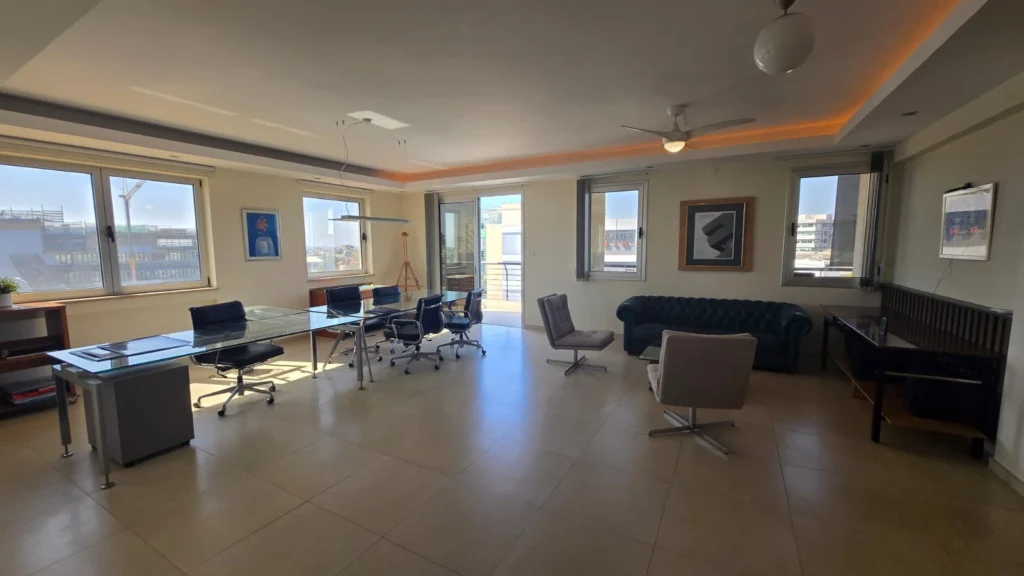 128m² Office for Rent in Limassol District