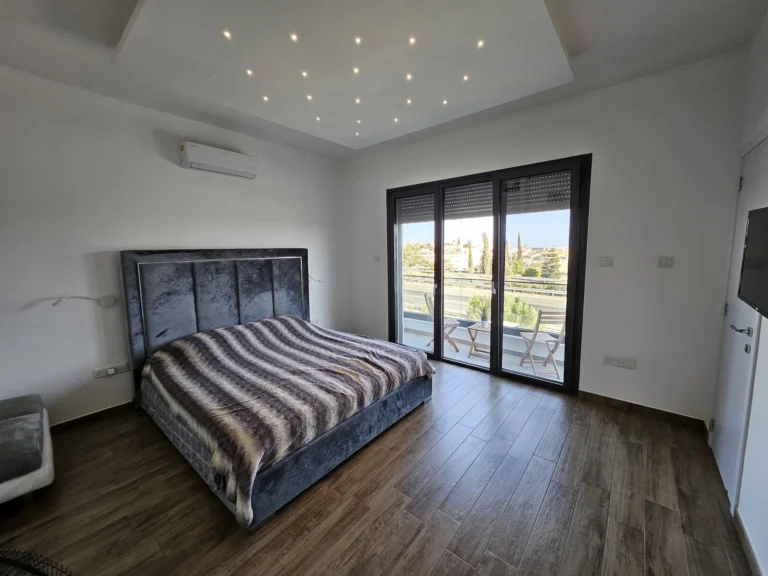 5 Bedroom House for Sale in Kolossi, Limassol District