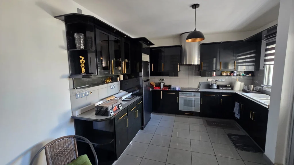 135m² Office for Rent in Limassol – Agia Zoni