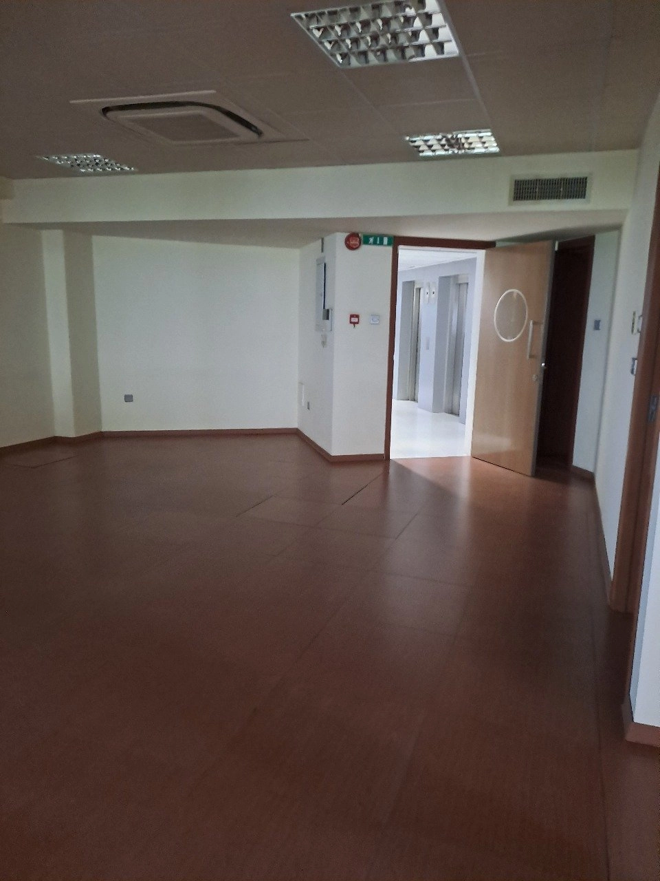 262m² Office for Rent in Limassol – Neapolis
