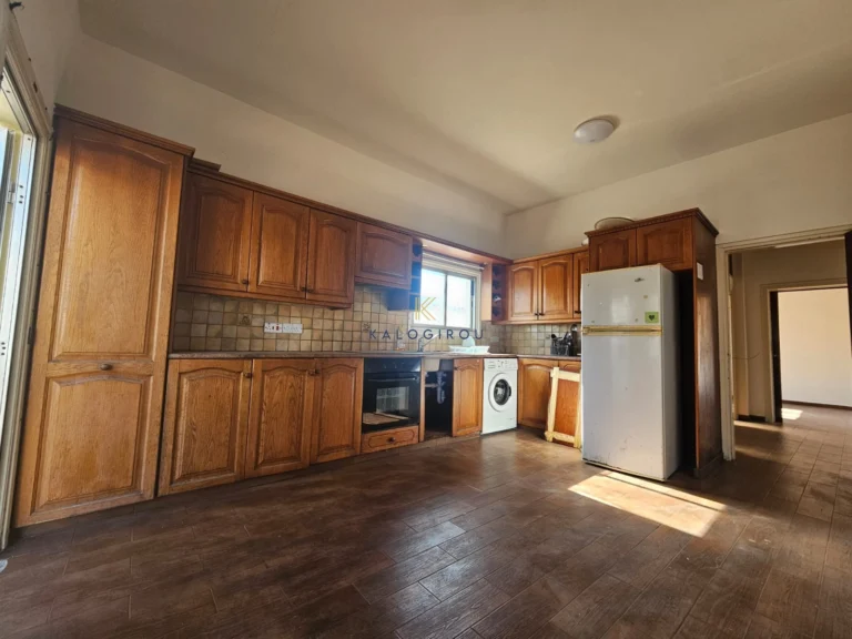 Cheap Houses and Villas for Sale Larnaca up to 300000 euro