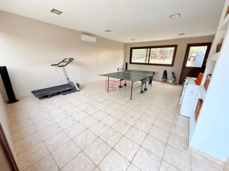 4 Bedroom House for Sale in Trimiklini, Limassol District