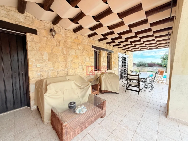 4 Bedroom House for Sale in Trimiklini, Limassol District