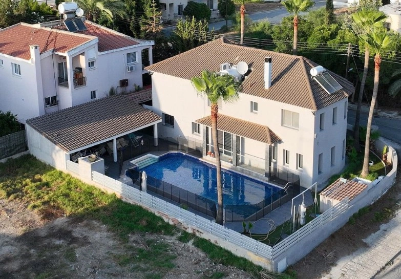 3 Bedroom House for Sale in Engomi, Nicosia District