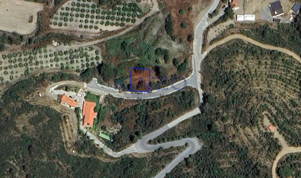 558m² Plot for Sale in Limassol District