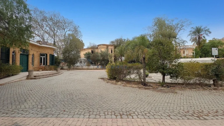 558m² Commercial for Sale in Nicosia District