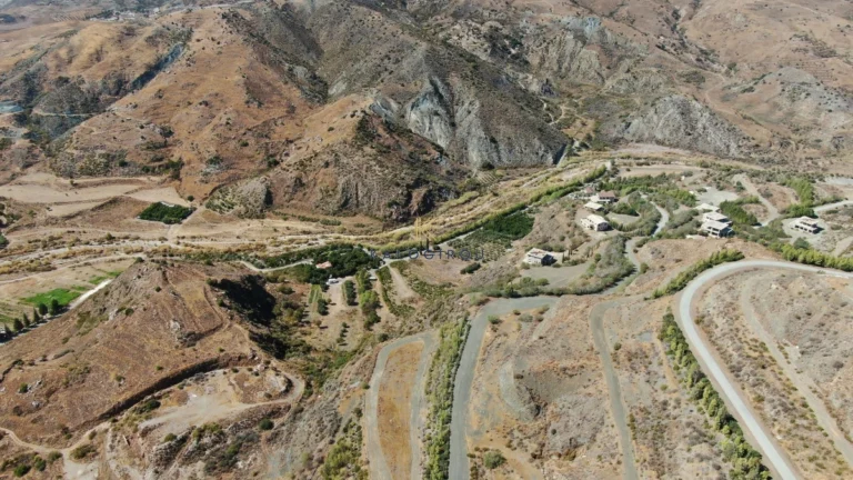 595,810m² Plot for Sale in Agia Varvara, Paphos District