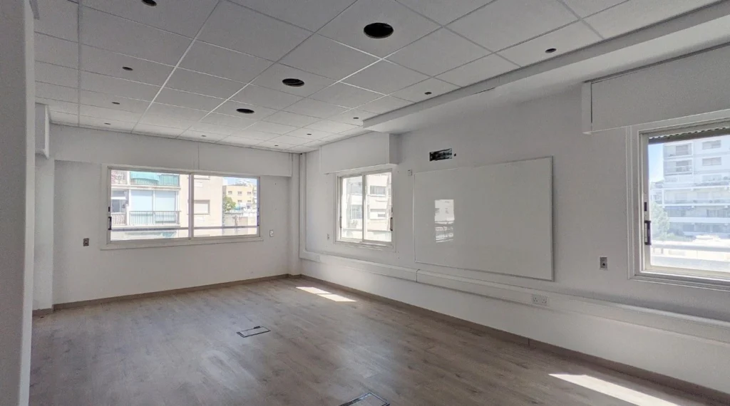 358m² Office for Sale in Agioi Omologites, Nicosia District