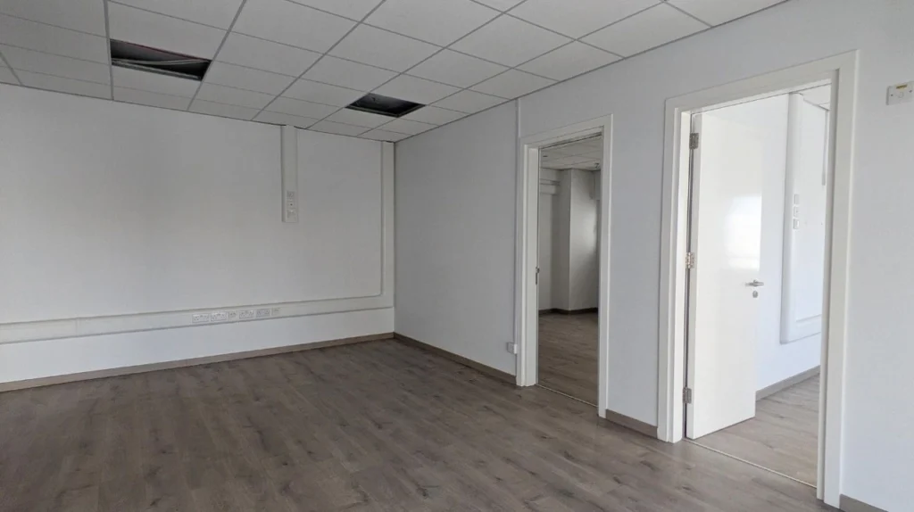 358m² Office for Sale in Agioi Omologites, Nicosia District