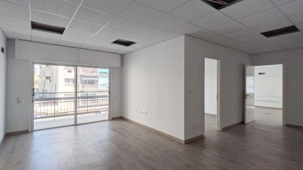 358m² Office for Sale in Agioi Omologites, Nicosia District