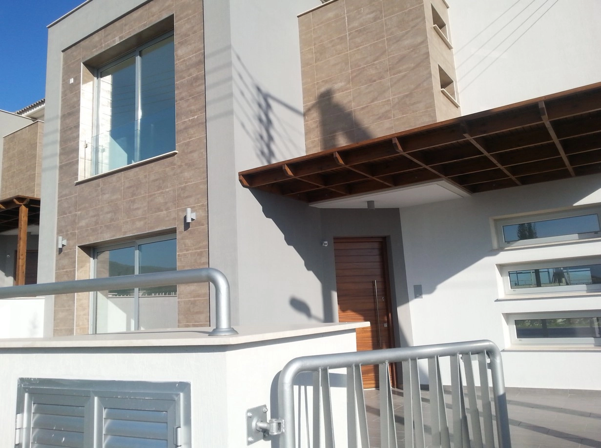 2 Bedroom House for Sale in Moni, Limassol District