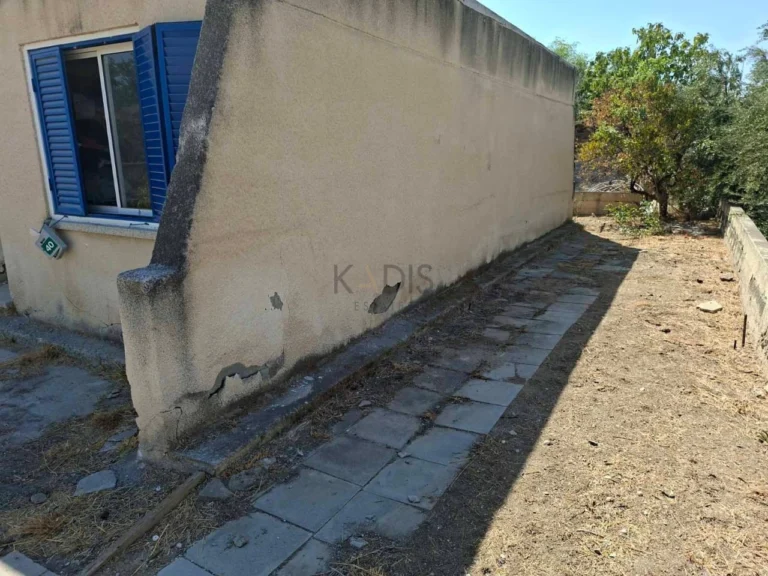 Cheap Houses and Villas for Sale Nicosia up to 200000 euro