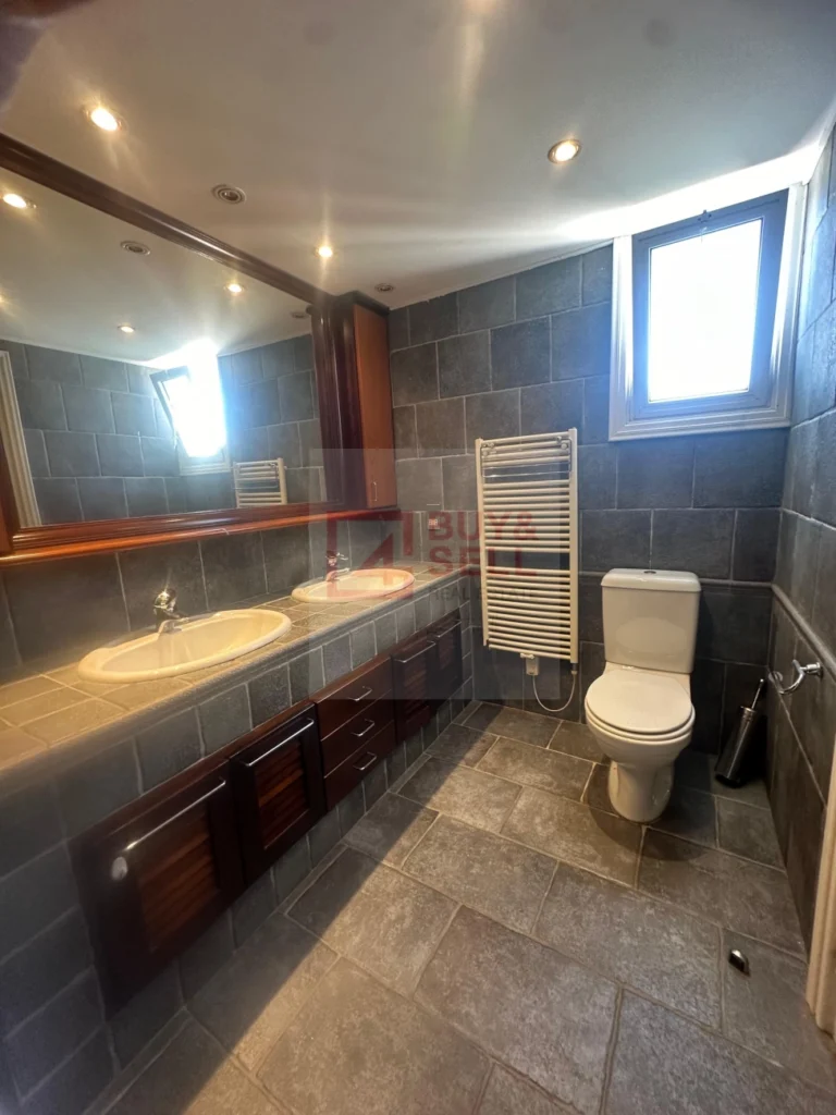 3 Bedroom Apartment for Sale in Limassol – Neapolis