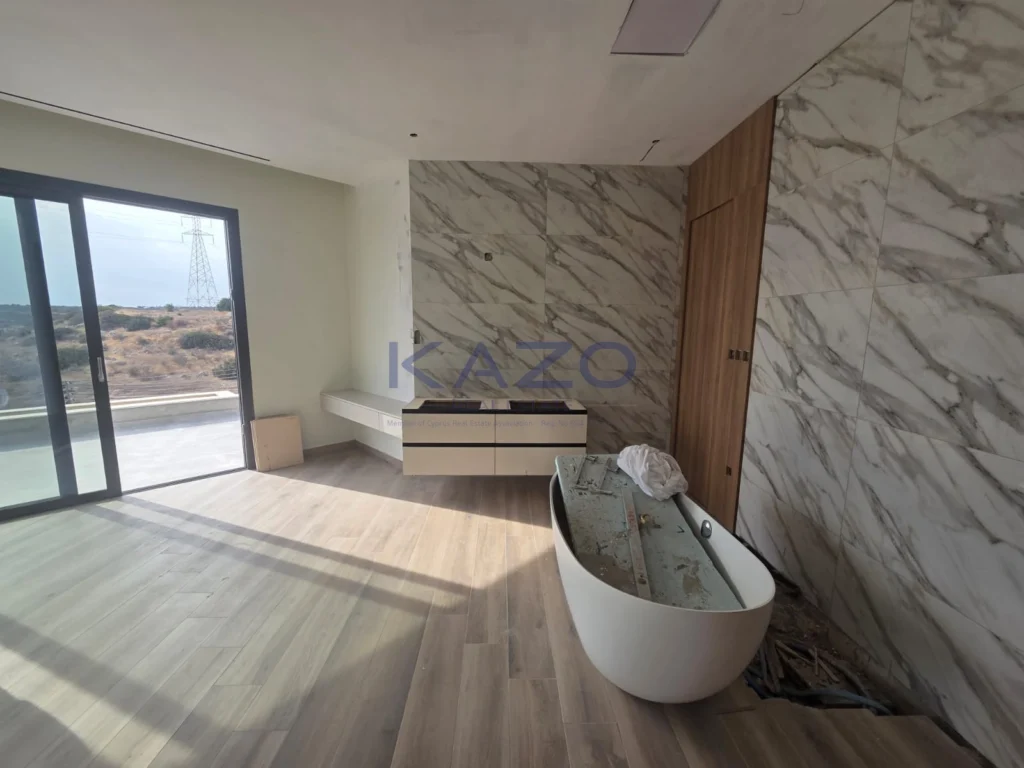 450m² House for Sale in Parekklisia, Limassol District