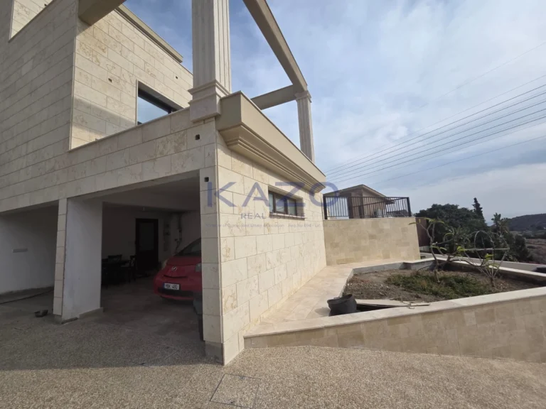 450m² House for Sale in Parekklisia, Limassol District