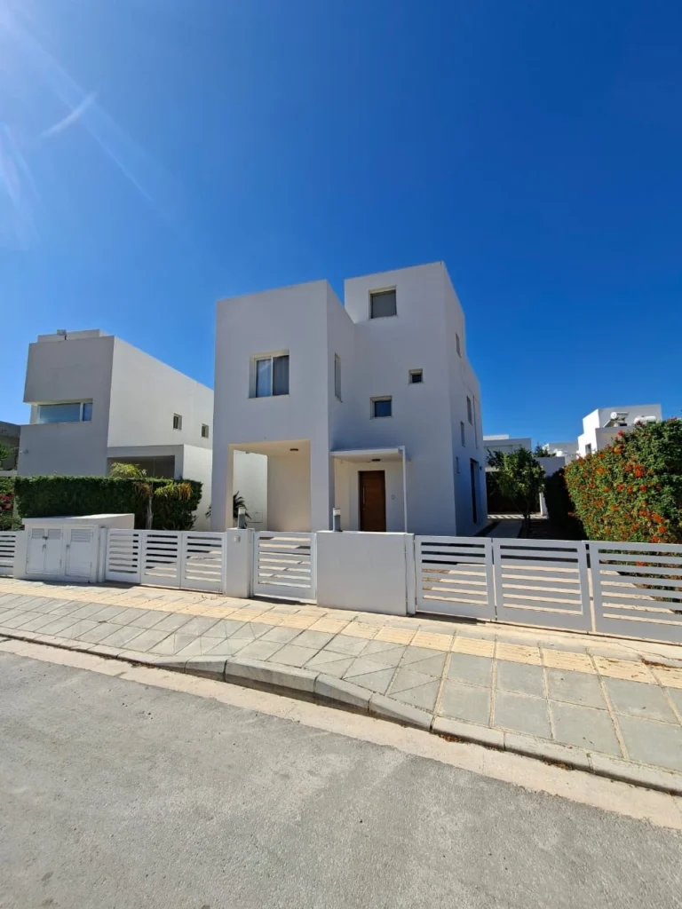 3 Bedroom House for Sale in Coral Bay, Paphos District