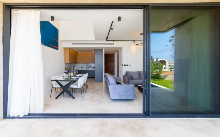 3 Bedroom House for Sale in Kissonerga, Paphos District