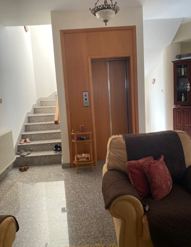5 Bedroom House for Sale in Apesia, Limassol District