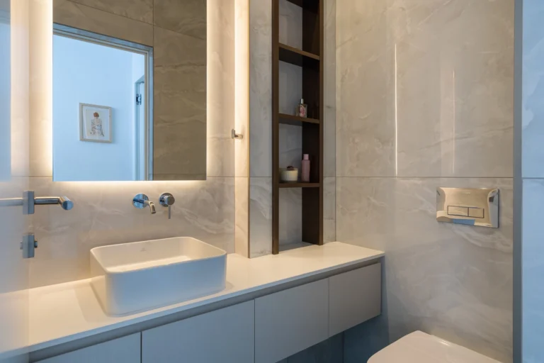 4 Bedroom Apartment for Sale in Agios Tychonas, Limassol District