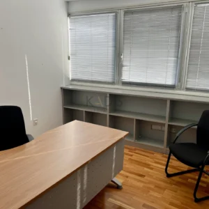 200m² Office for Rent in Agioi Omologites, Nicosia District