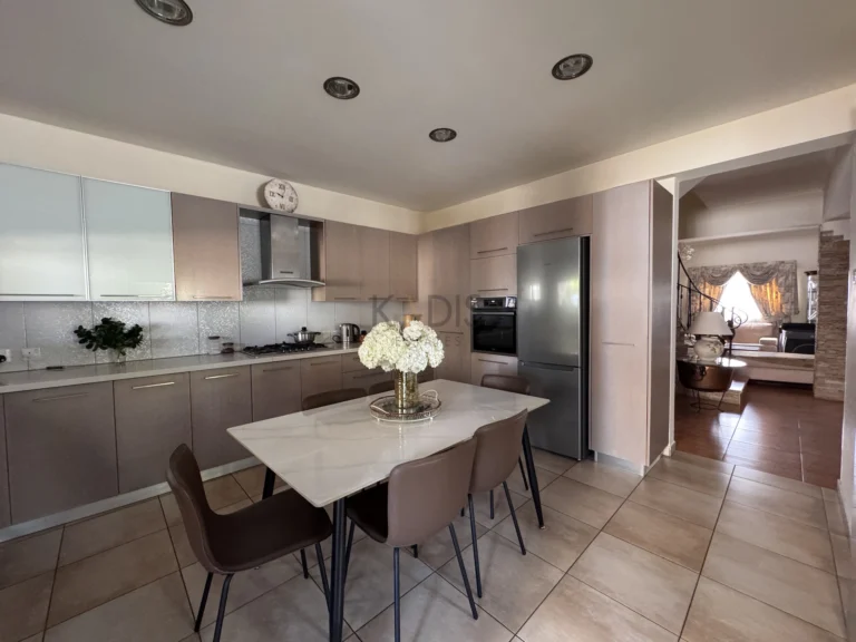 3 Bedroom House for Sale in Engomi, Nicosia District