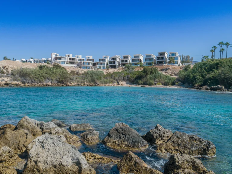 894m² House for Sale in Kissonerga, Paphos District