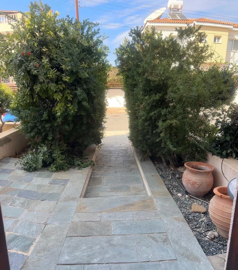 2 Bedroom House for Sale in Paphos – Universal