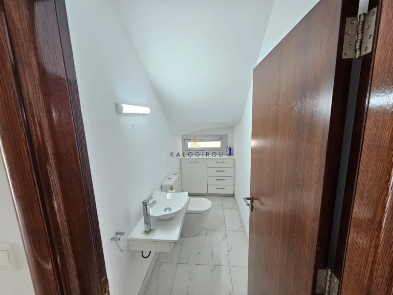 4 Bedroom House for Rent in Oroklini, Larnaca District