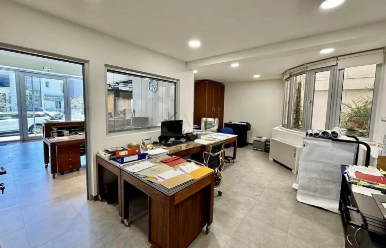 Γραφείο 250m² προς ενοικίαση στη Λεμεσό – Καθολική