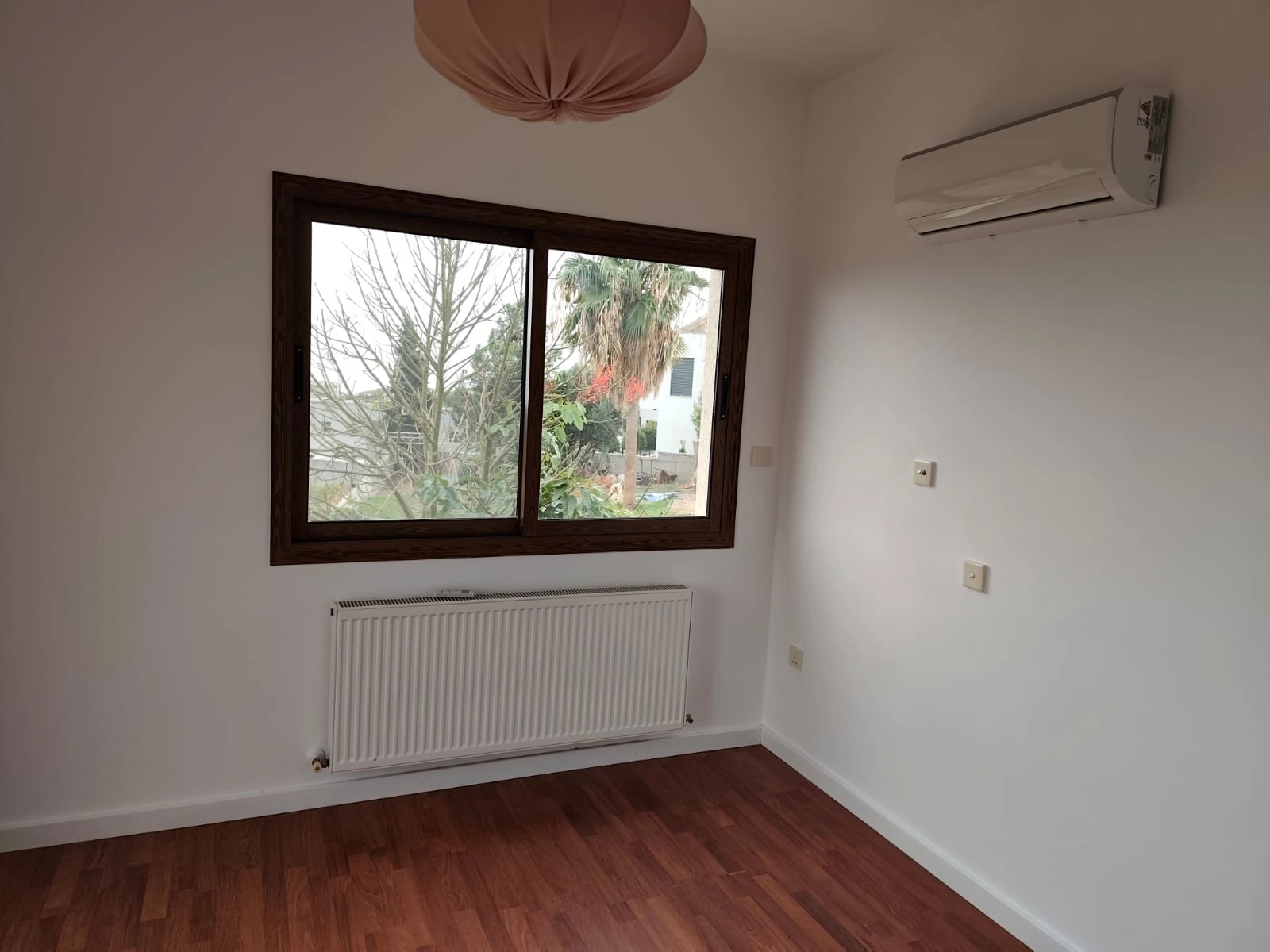 5 Bedroom House for Rent in Parekklisia, Limassol District