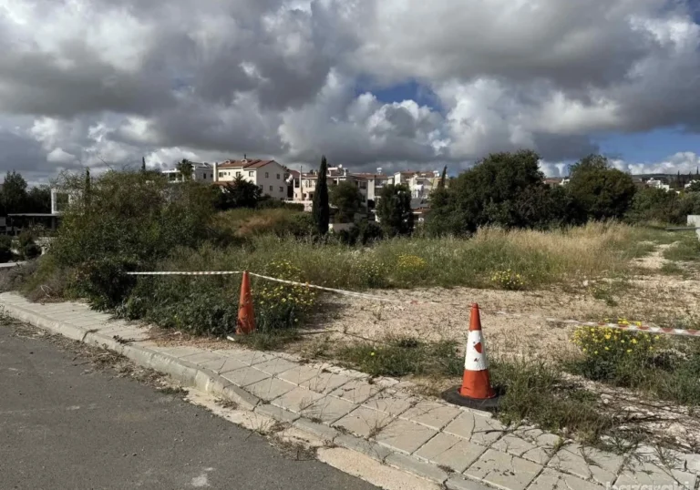 923m² Plot for Sale in Konia, Paphos District