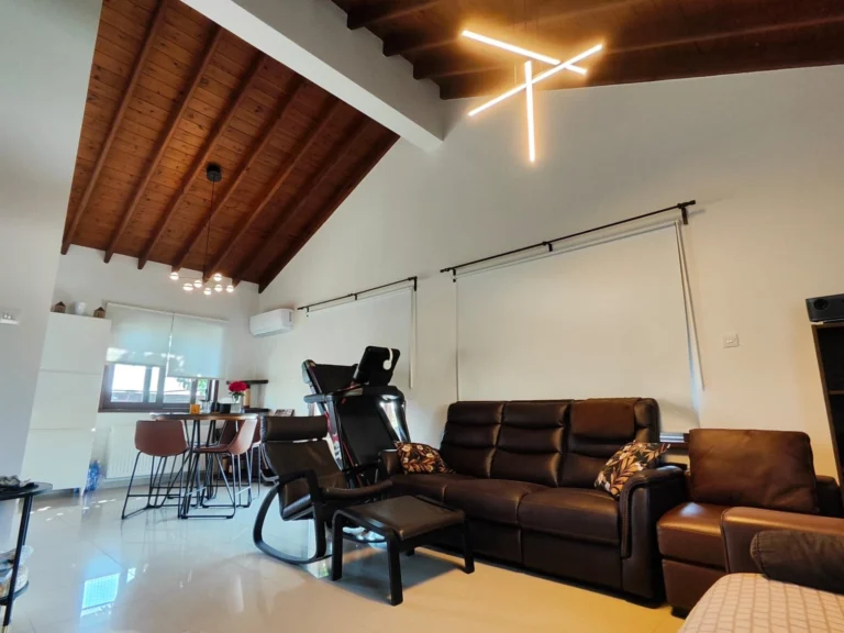 2 Bedroom House for Sale in Parekklisia, Limassol District