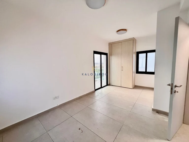 3 Bedroom House for Sale in Pervolia Larnacas