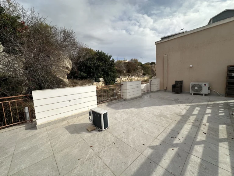 2 Bedroom Apartment for Sale in Paphos – Universal