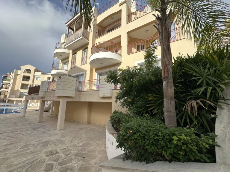 2 Bedroom Apartment for Sale in Paphos – Universal