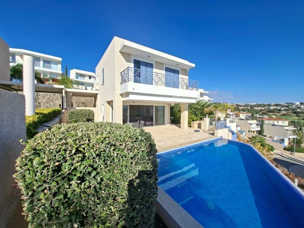 3 Bedroom House for Sale in Chlorakas, Paphos District
