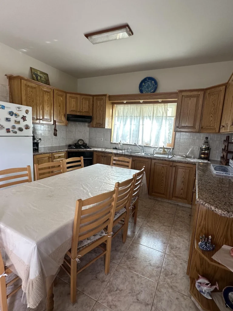 3 Bedroom House for Sale in Kalo Chorio Lemesou, Limassol District