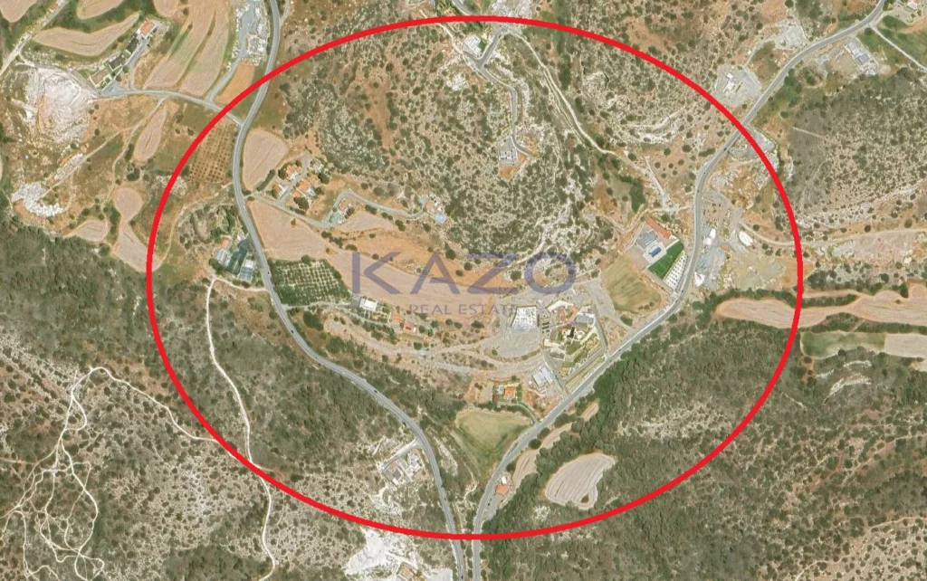 7,800m² Plot for Sale in Parekklisia, Limassol District